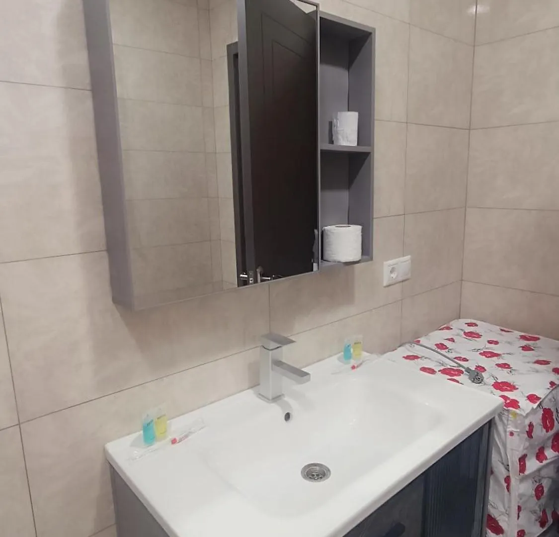 Apart Pribil Tbiliszi Apartman